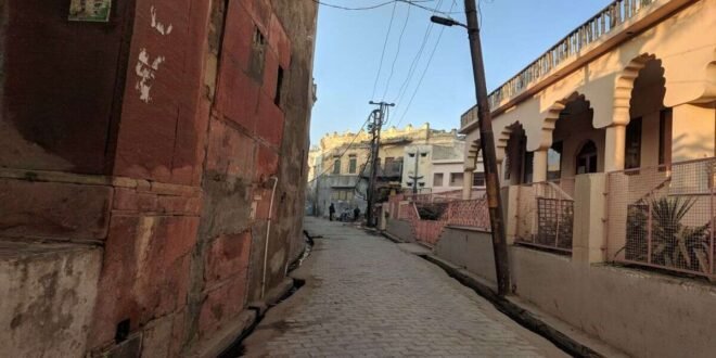 गली का निर्माण